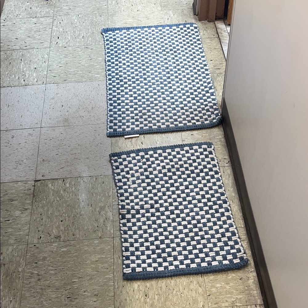 Blue and White Checkered Bath Mat Set